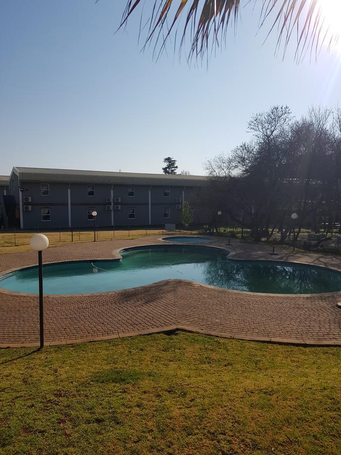 Be My Guest Hotel Conference Sasolburg ภายนอก รูปภาพ